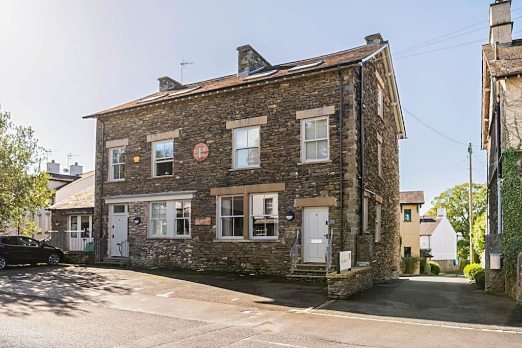 Shamrock, Bowness On Windermere, Superb One Bedroom Apartment With Private Parking Exteriér fotografie