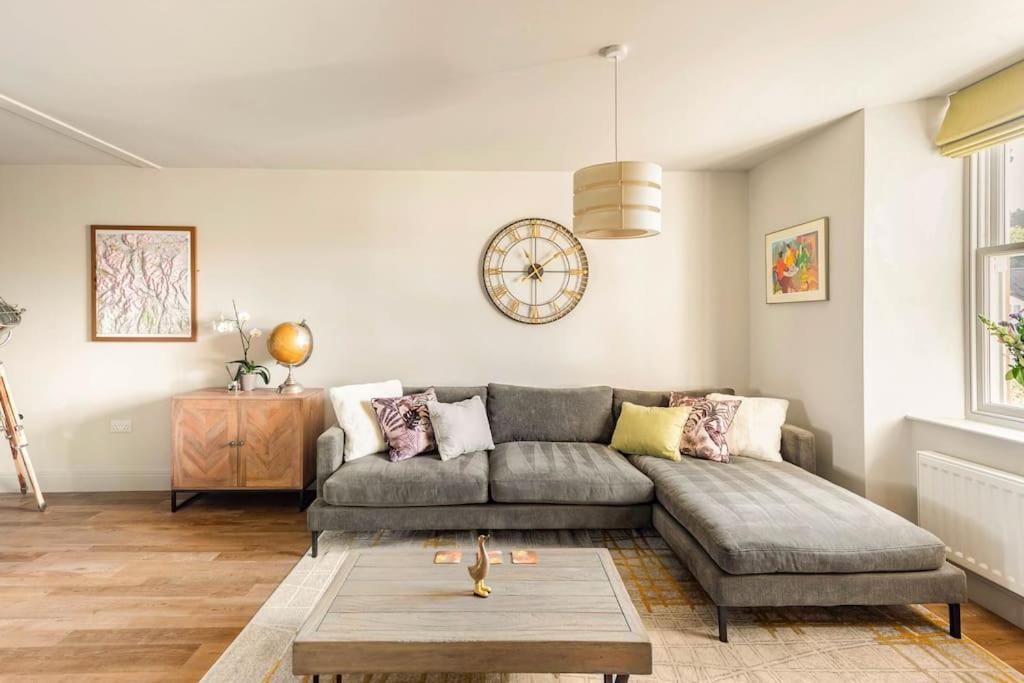 Shamrock, Bowness On Windermere, Superb One Bedroom Apartment With Private Parking Exteriér fotografie